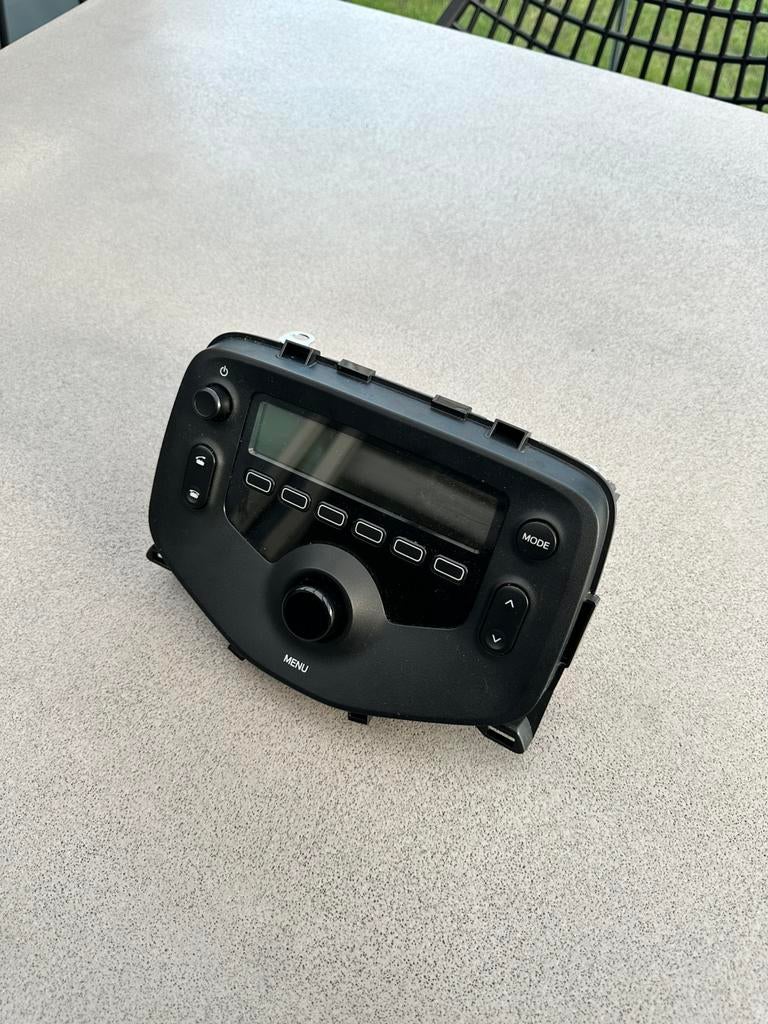 Originele Toyota Aygo Radio – 2018 – OEM – Bluetooth, Ophalen of Verzenden, Zo goed als nieuw