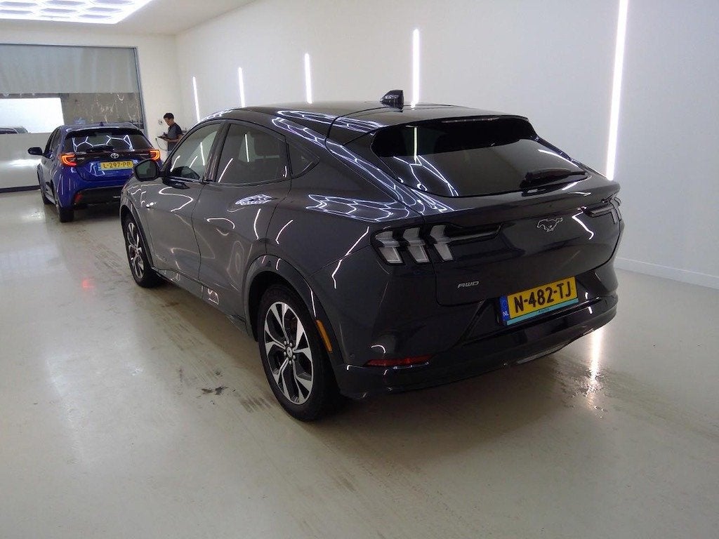 Ford Mustang Mach-E AWD 75 kWh | SOH 94% | Panoramadak | Mem, Gebruikt, 750 kg, Origineel Nederlands, 1249 min