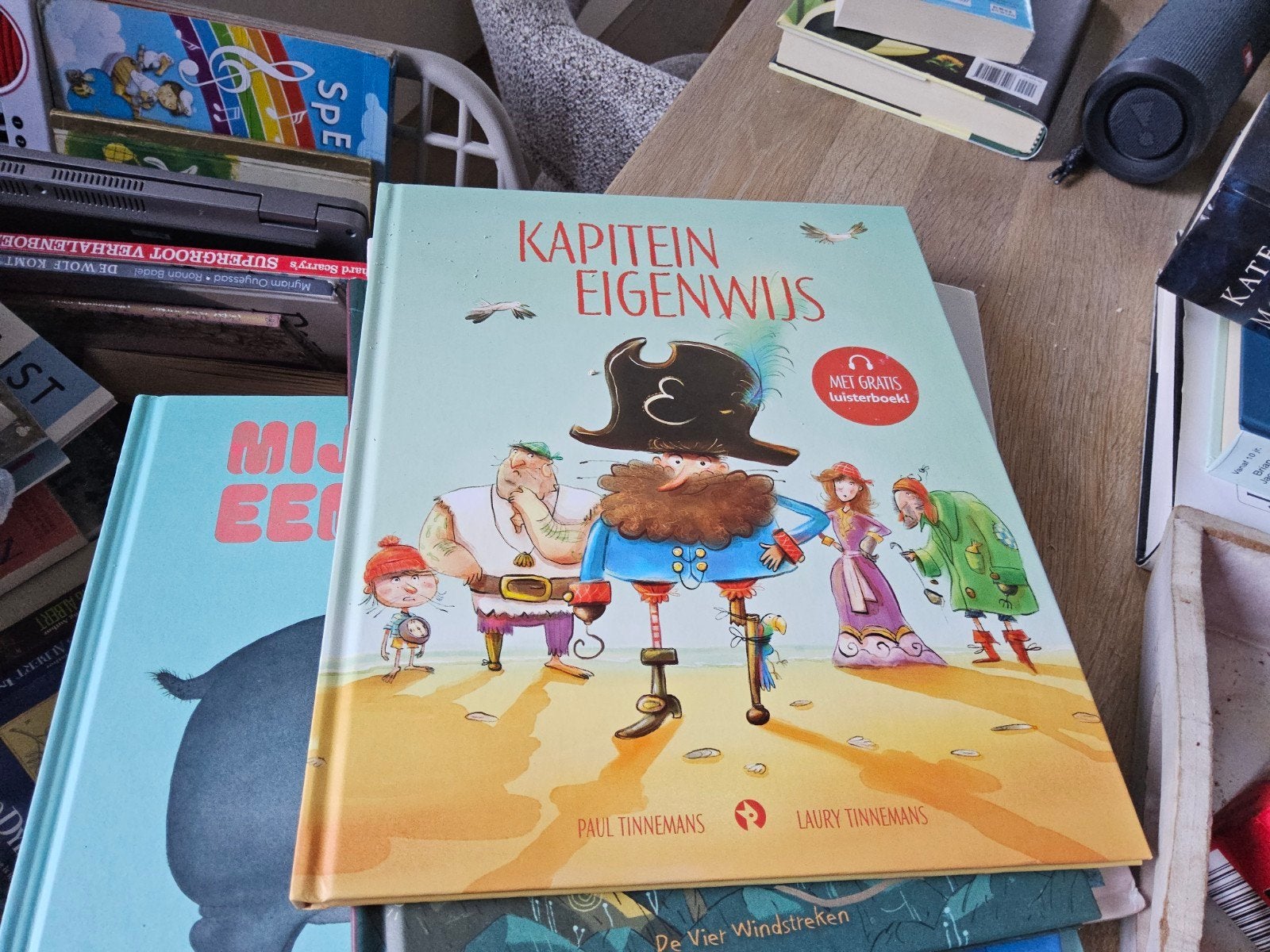 Kapitein Eigenwijs - Prentenboek met luisterboek, Jongen of Meisje, Ophalen of Verzenden, Zo goed als nieuw, Voorleesboek