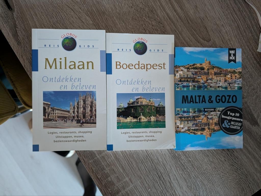 Reisgidsen Milaan, Boedapest en malta, Boeken, Reisgidsen, Europa, Ophalen of Verzenden, Zo goed als nieuw, Reisgids of -boek