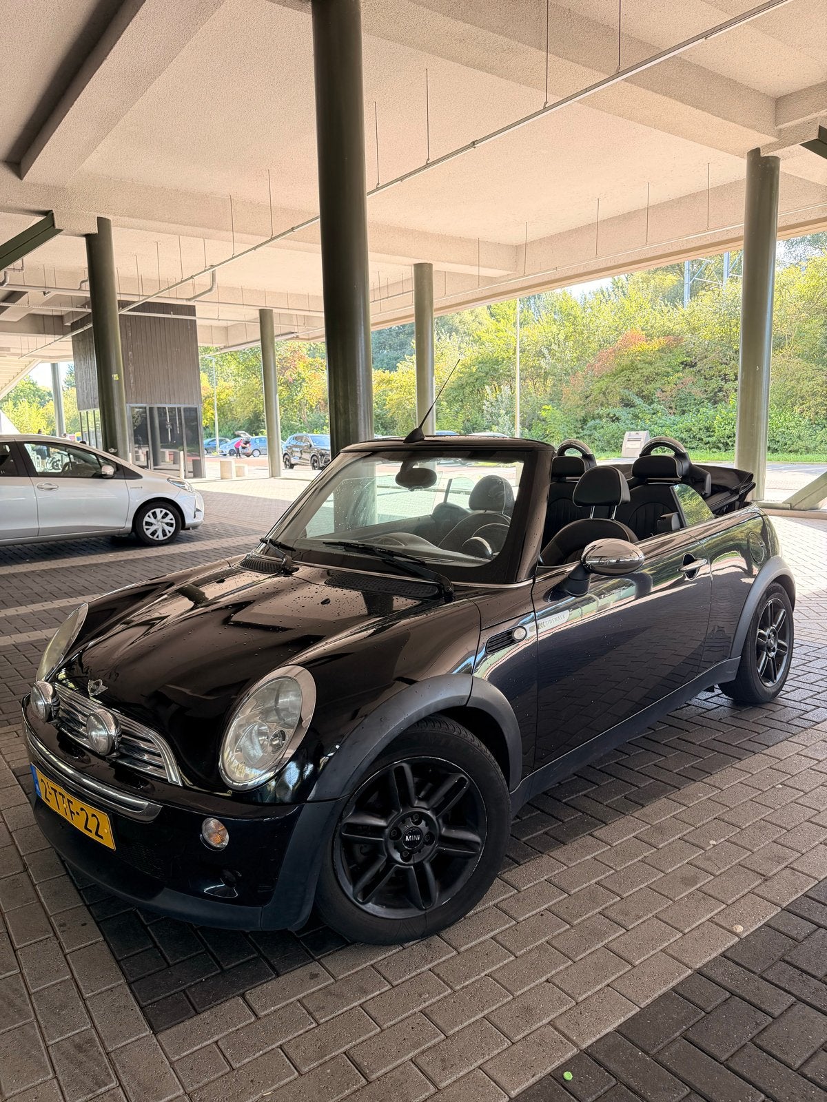 Mini Cooper Cabrio 2008 Zwart, Voorwielaandrijving, 4 cilinders, Cabriolet, 4 stoelen