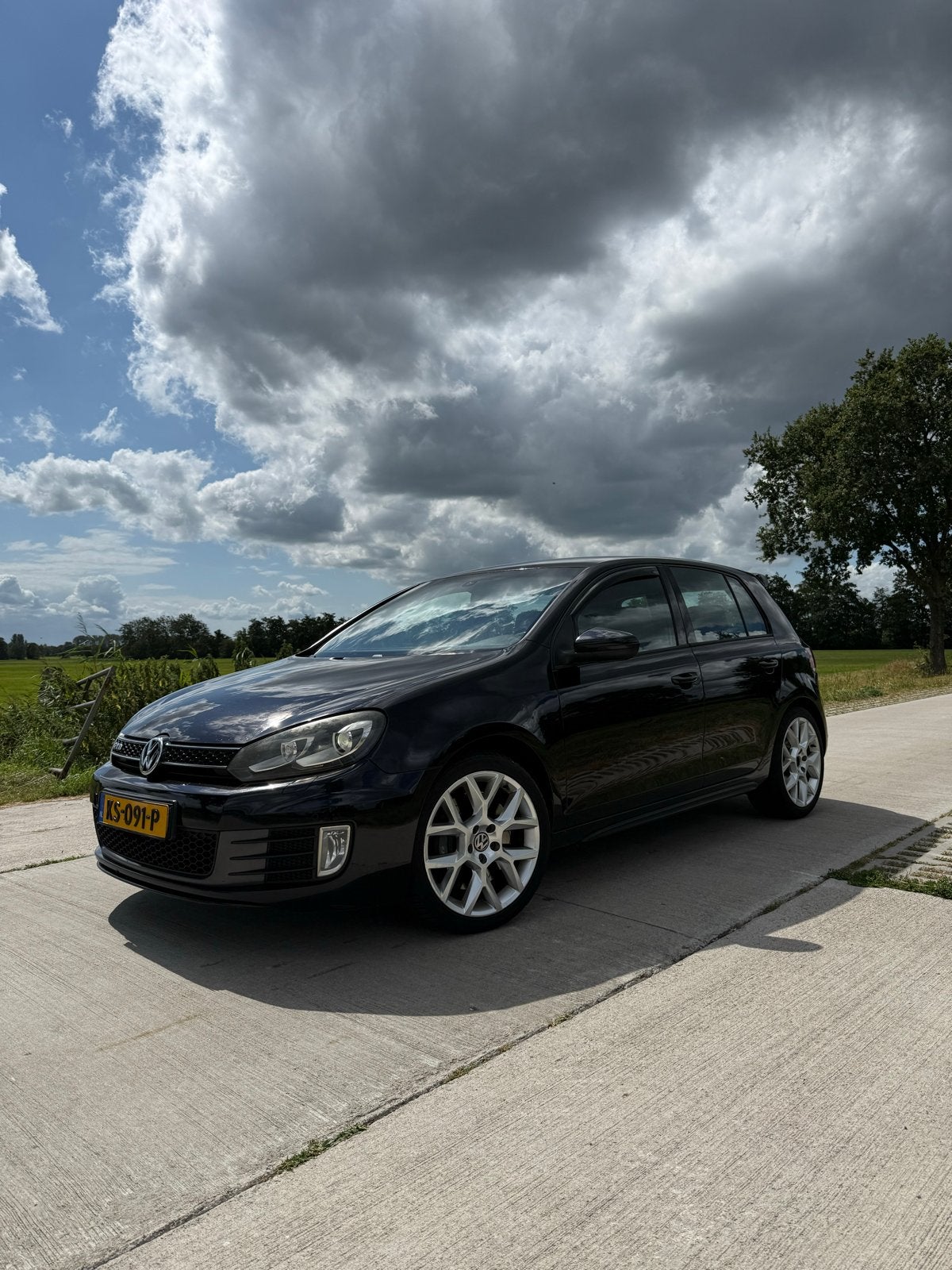 Golf 6 GTD |R20 remmen Licht & zicht pakket Zeer onderhouden, Auto's, Voorwielaandrijving, Zwart, 4 cilinders, 700 kg