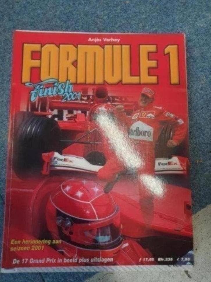 Jaaroverzicht Formule 1 - 2001, Boeken, Ophalen of Verzenden, Zo goed als nieuw, Algemeen