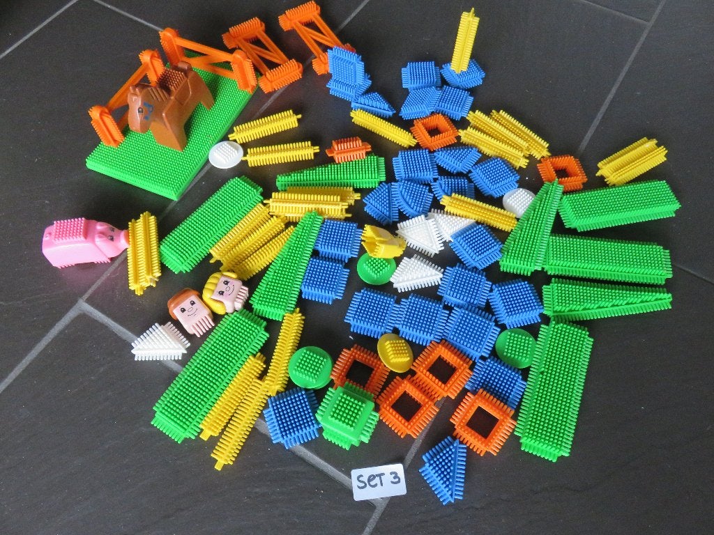 Nopper, Clippo bouwset 3, 85delig met grondplaat, Kinderen en Baby's, Speelgoed | Bouwstenen, Ophalen of Verzenden, Gebruikt, Nopper
