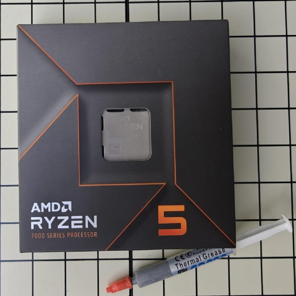 AMD Ryzen 5 7500F + Thermal Paste, Computers en Software, Processors, Zo goed als nieuw, 6-core, 3 tot 4 Ghz, Ophalen