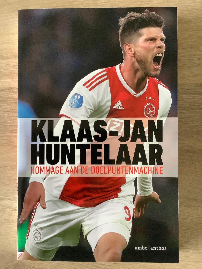 Klaas-Jan Huntelaar Hommage aan de doelpuntenmachine, Nieuw, Menno Pot, Ophalen of Verzenden, Balsport