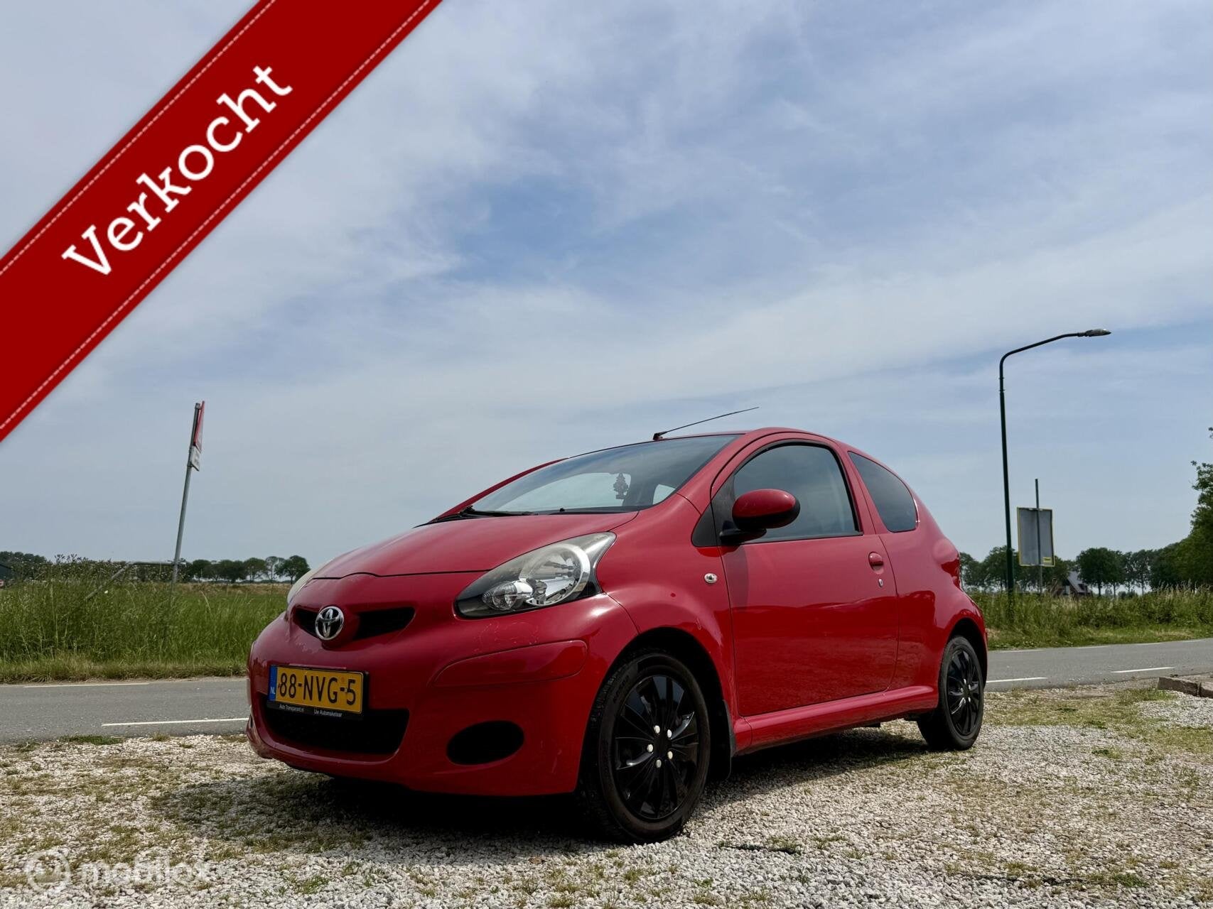 Toyota Aygo 1.0-12V, BJ 2010, APK Okt 2027, Zuinig, Lage km, Voorwielaandrijving, Euro 5, Gebruikt, 4 stoelen