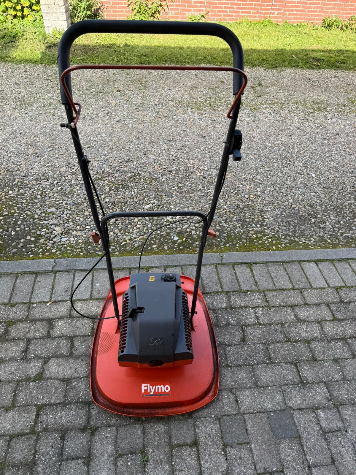Flymo benzine zweefmaaier, Ophalen, Gebruikt