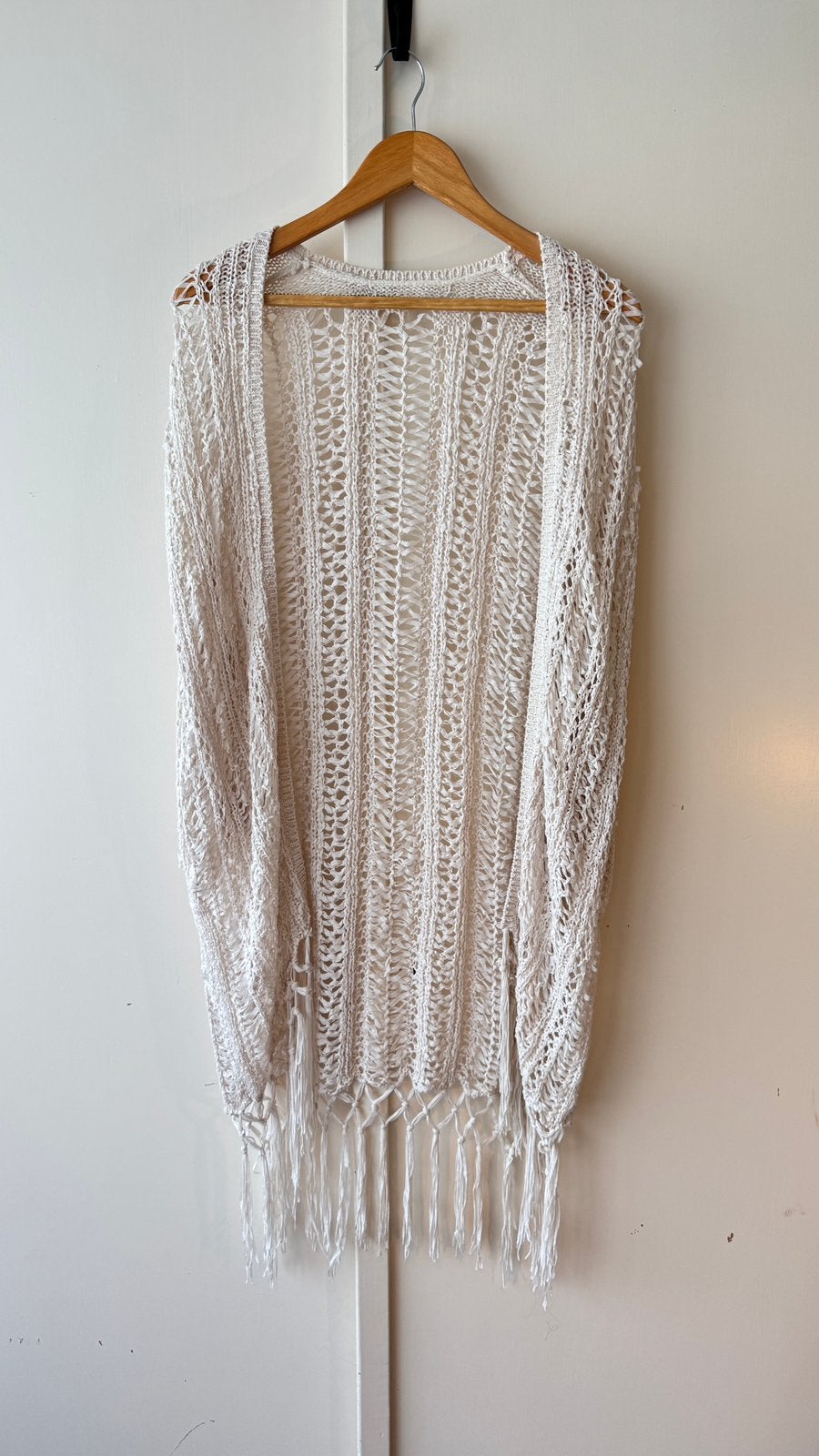 Gehaakt boho vest met franjes one size crème festival Ibiza, Ophalen of Verzenden, Zo goed als nieuw, Maat 38/40 (M), Beige