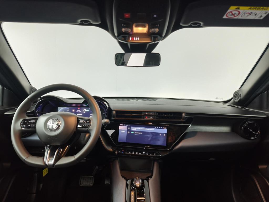 Alfa Romeo Junior Elettrica 54 kWh | Warmtepomp | SoH 97,1%, Auto's, 413 km, Stof, Gebruikt, Met garantie (alle)