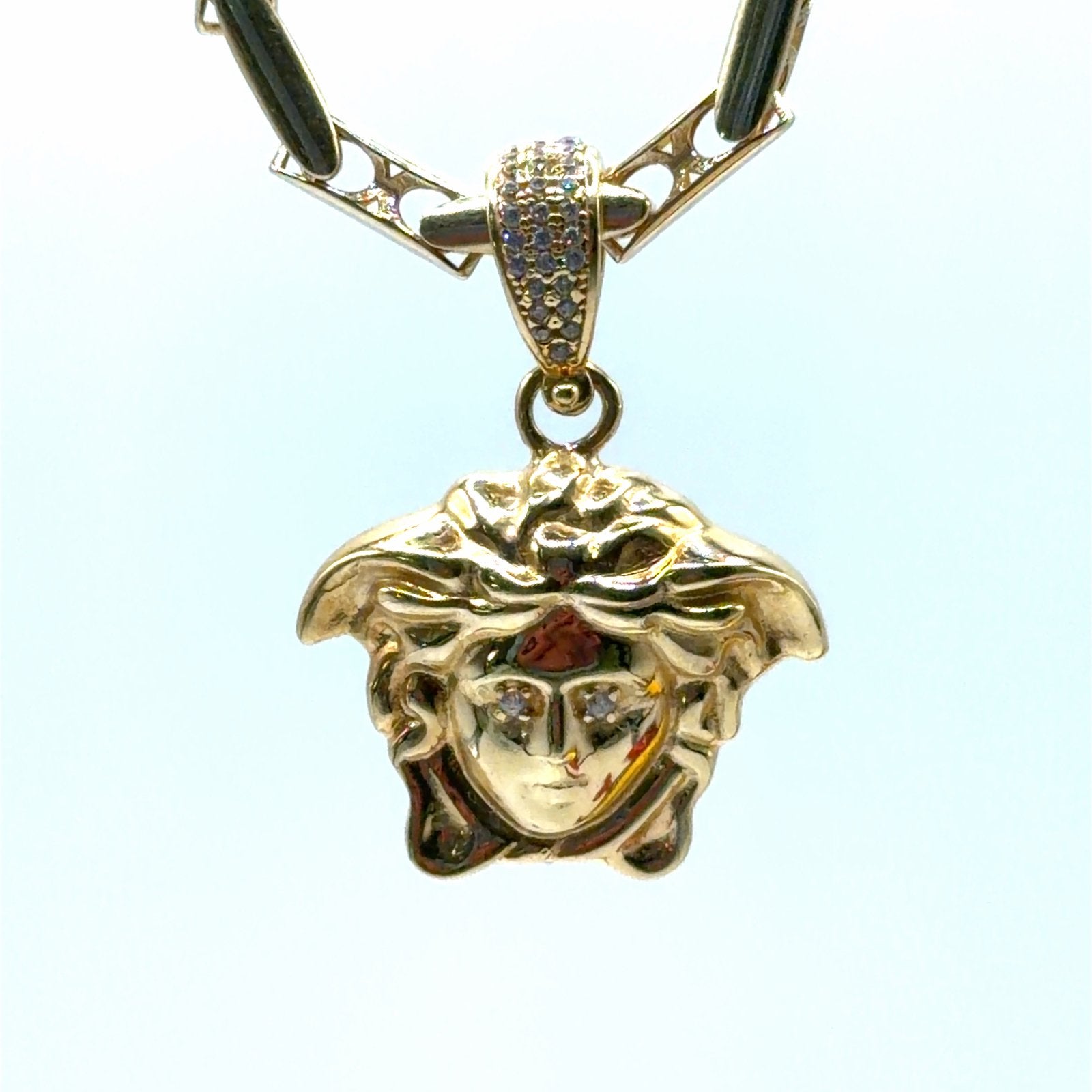 Gouden Versace Medusa Hanger met Zirkonia