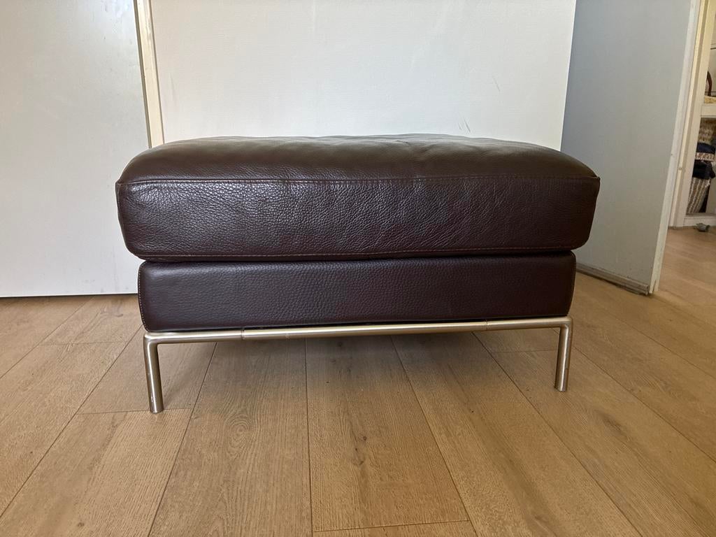 Ikea Lederen poef/voetenbank 20€, Gebruikt, Leer, Ophalen of Verzenden, Rechthoekig