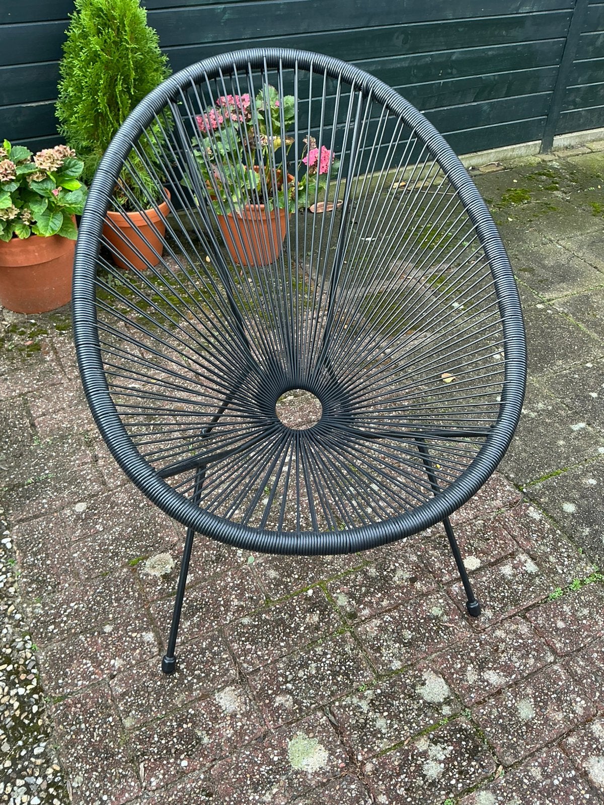 Mooie draadstoel voor de tuin, zwart, Ophalen, Zo goed als nieuw, Kunststof