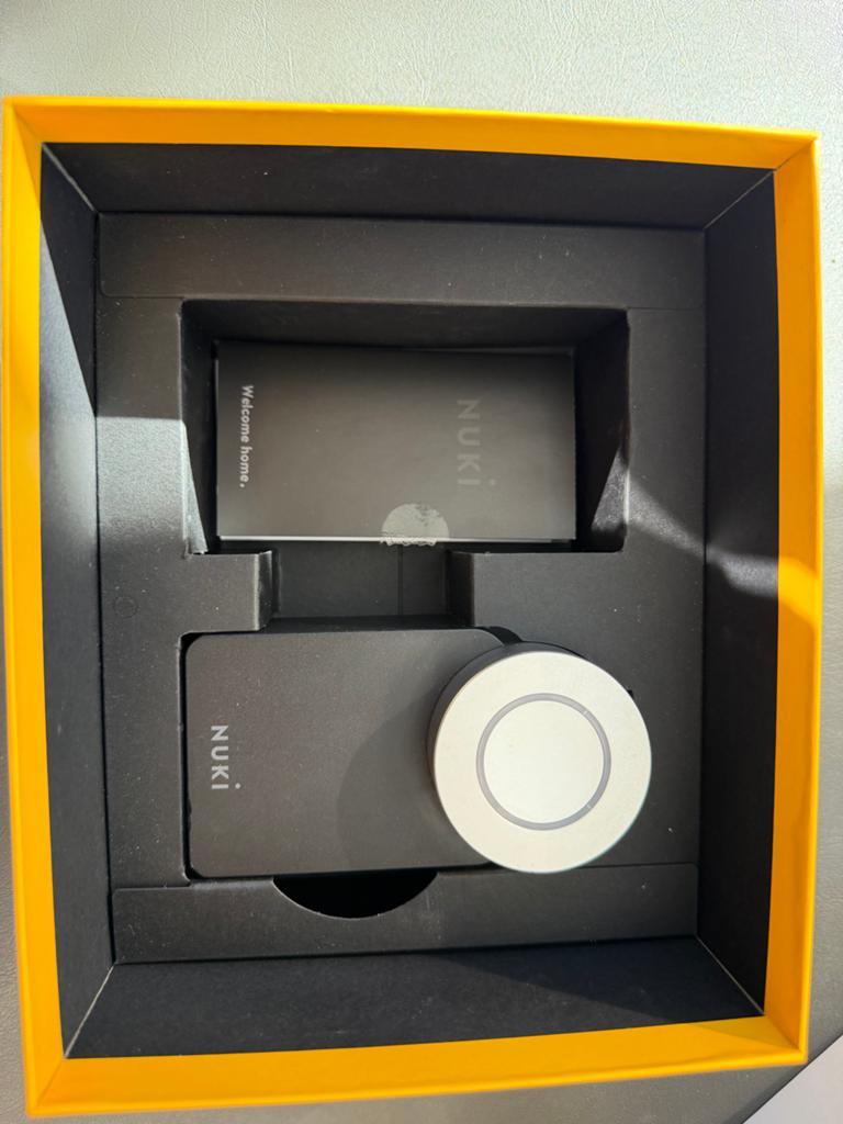 Nuki Smart Lock - Slim deurslot, Ophalen of Verzenden, Zo goed als nieuw, Overige materialen, Slot