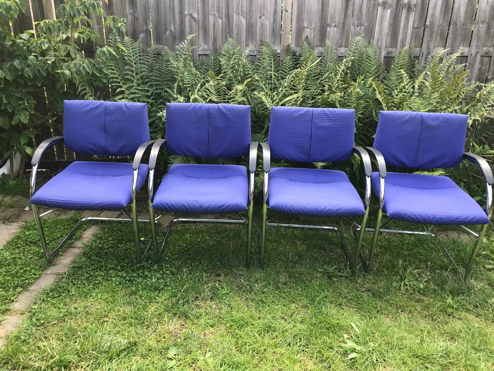 Vitra “Termin” stoelen - Kobalt blauw, sledestoelen, Ophalen, Modern design, Gebruikt, Stof