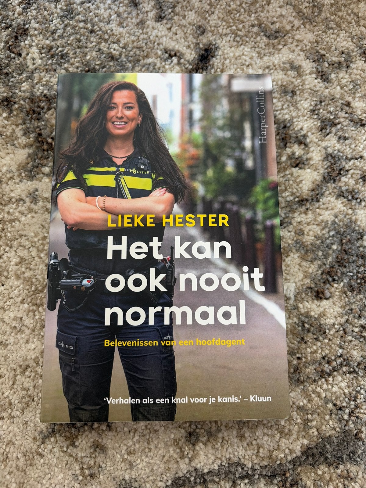 Het kan ook nooit normaal - Lieke Hester (Boek), Boeken, Ophalen of Verzenden, Zo goed als nieuw