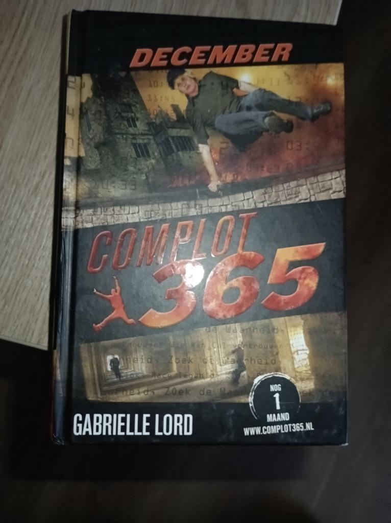 Complot 365: December - Gabrielle Lord, Ophalen of Verzenden
