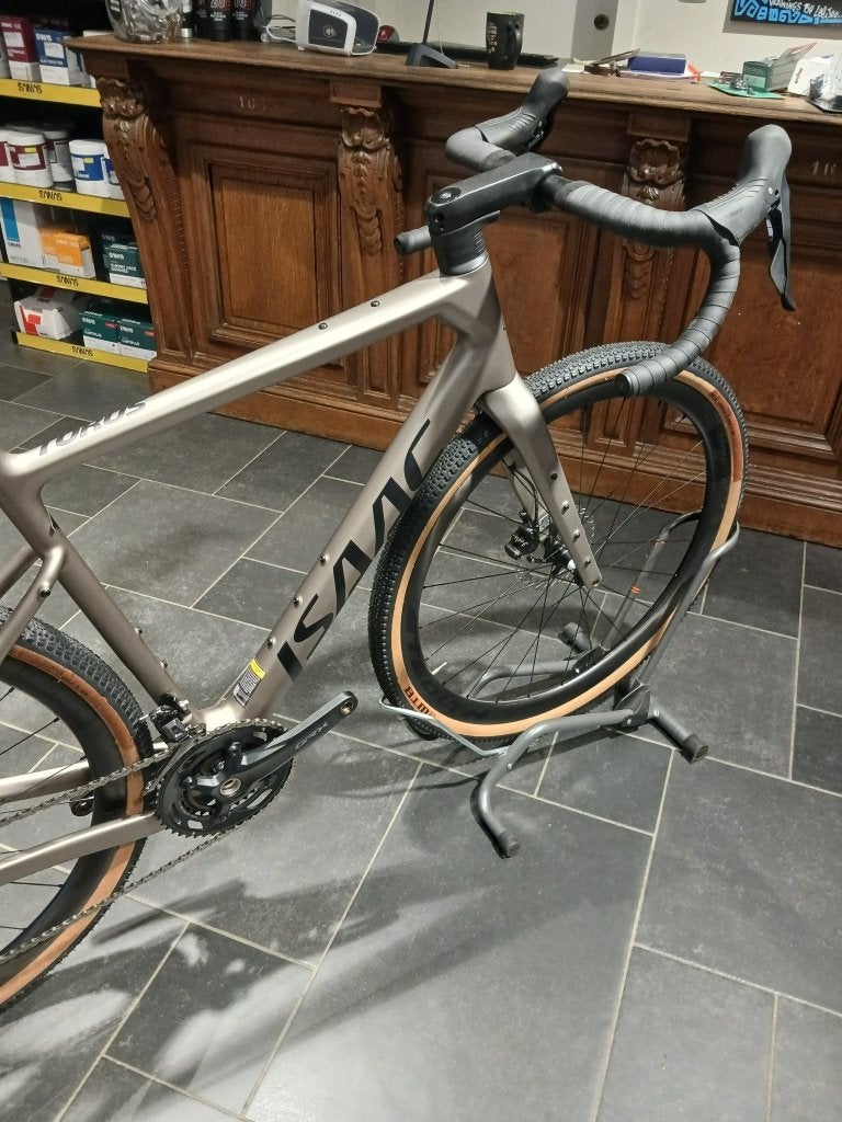 Nieuwe Isaac Torus Bronze maat L custom Stealth wielen, Carbon, Nieuw, Meer dan 20 versnellingen, 53 tot 57 cm
