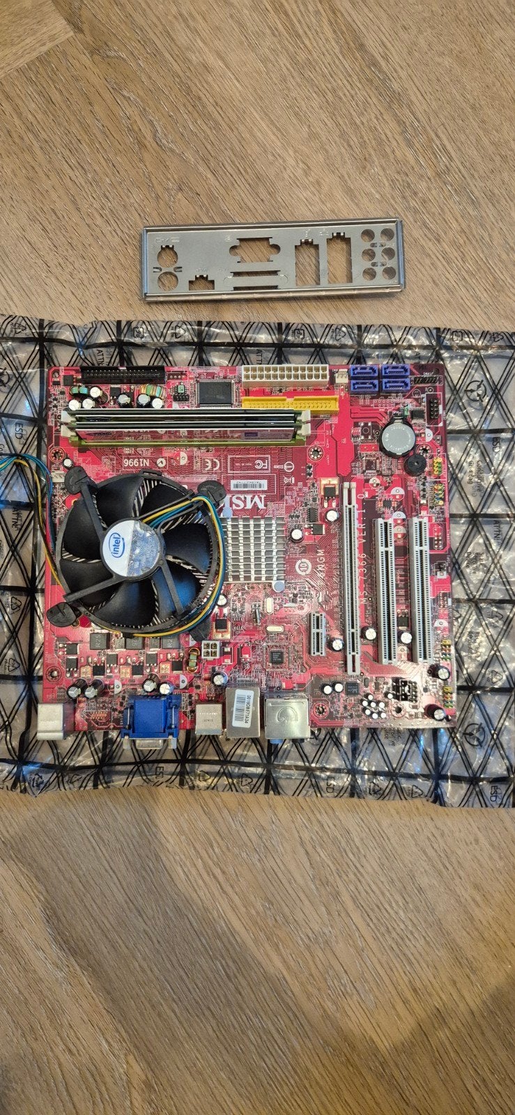 MSI P6NGM-FD (MS-7366) Moederbordset | Intel Core 2 Duo E450, Computers en Software, Moederborden, Gebruikt, AMD, DDR2, Ophalen of Verzenden
