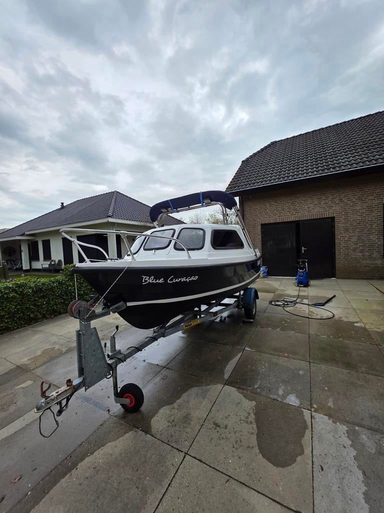 Kajuit / Vissers Boot met 40 pk Johnson incl trailer., Ophalen, Gebruikt, 30 tot 50 pk, Snelvarend