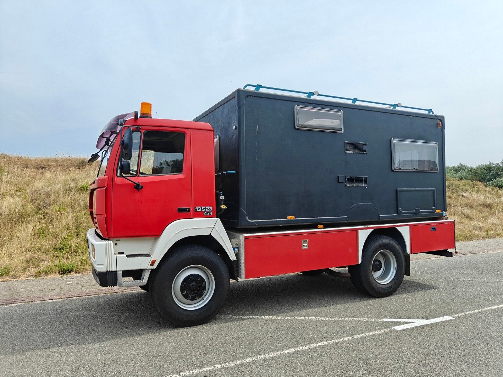 Unieke Steyr 13 S 24 4X4 Camper met Burstner Flirt 440 TK, Buscamper of Camperbus, Tot en met 3, Particulier, Overige merken