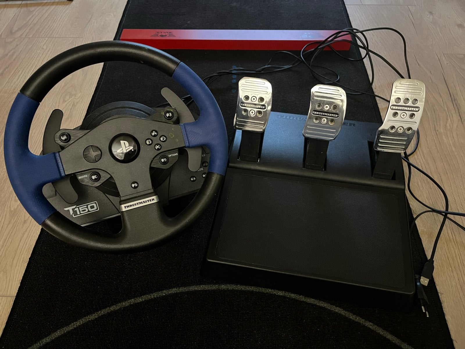 Thrustmaster T150 racestuur met T3PA pedalen voor PlayStatio, Spelcomputers en Games, Ophalen, Racestuur, Gebruikt, Force feedback
