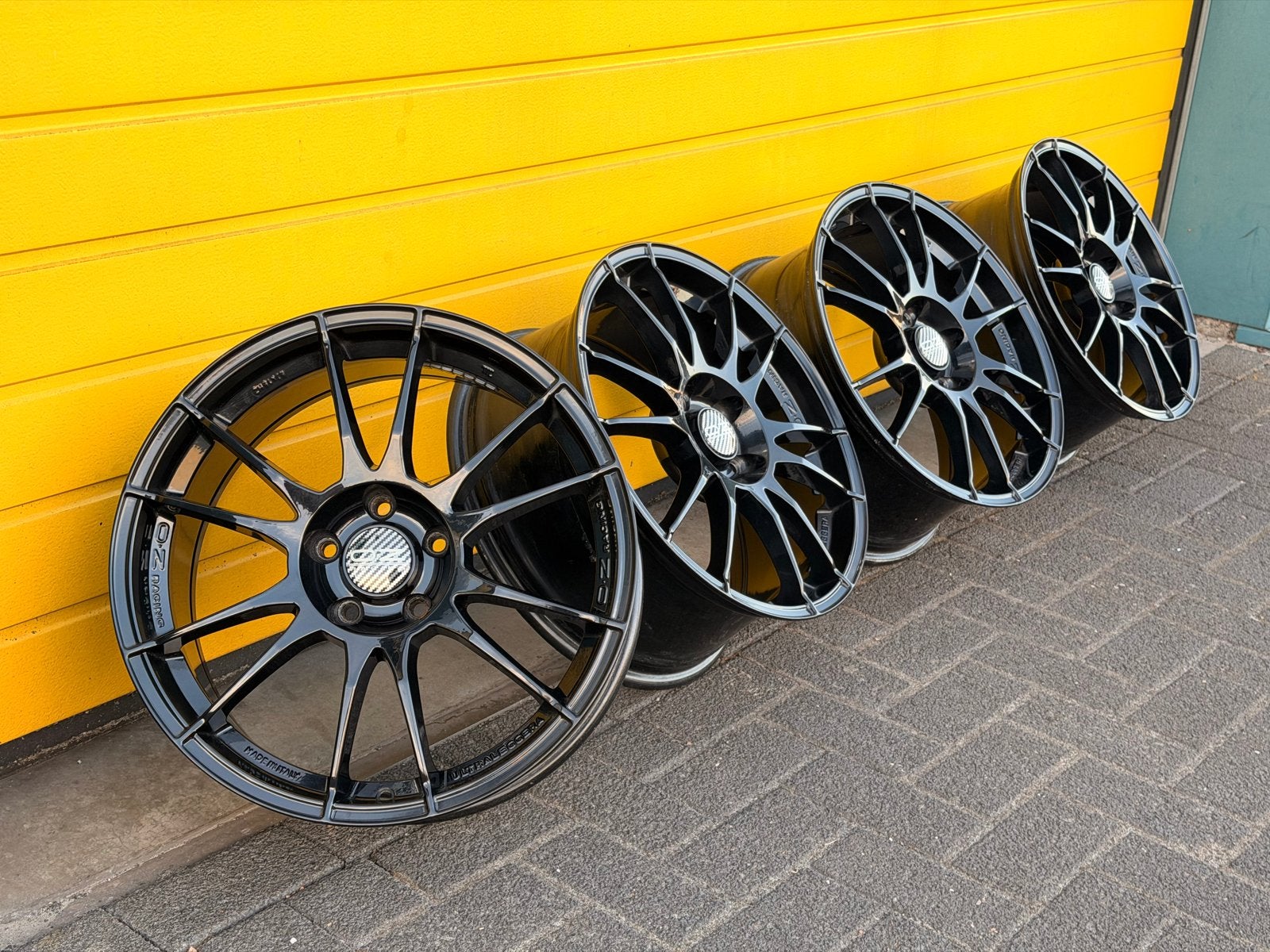 OZ Racing Ultraleggera Velgen 18 inch 5x112 Zwart Nette set, Auto-onderdelen, Banden en Velgen, Ophalen, 18 inch, Gebruikt, Velg(en)
