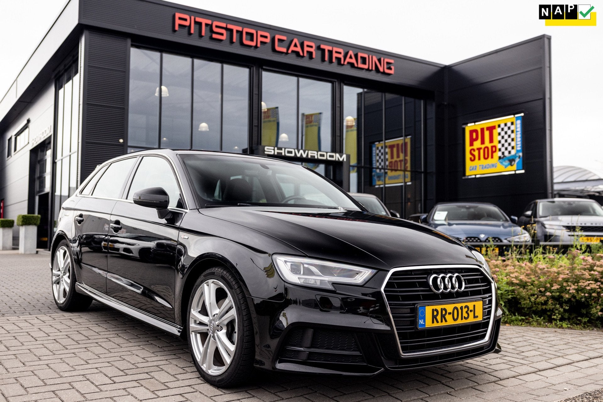 Audi A3 Sportback 1.0 TFSI 2 x S-Line, LED NL Auto, Sportsto, Auto's, Audi, Gebruikt, Zwart, Origineel Nederlands, Handgeschakeld