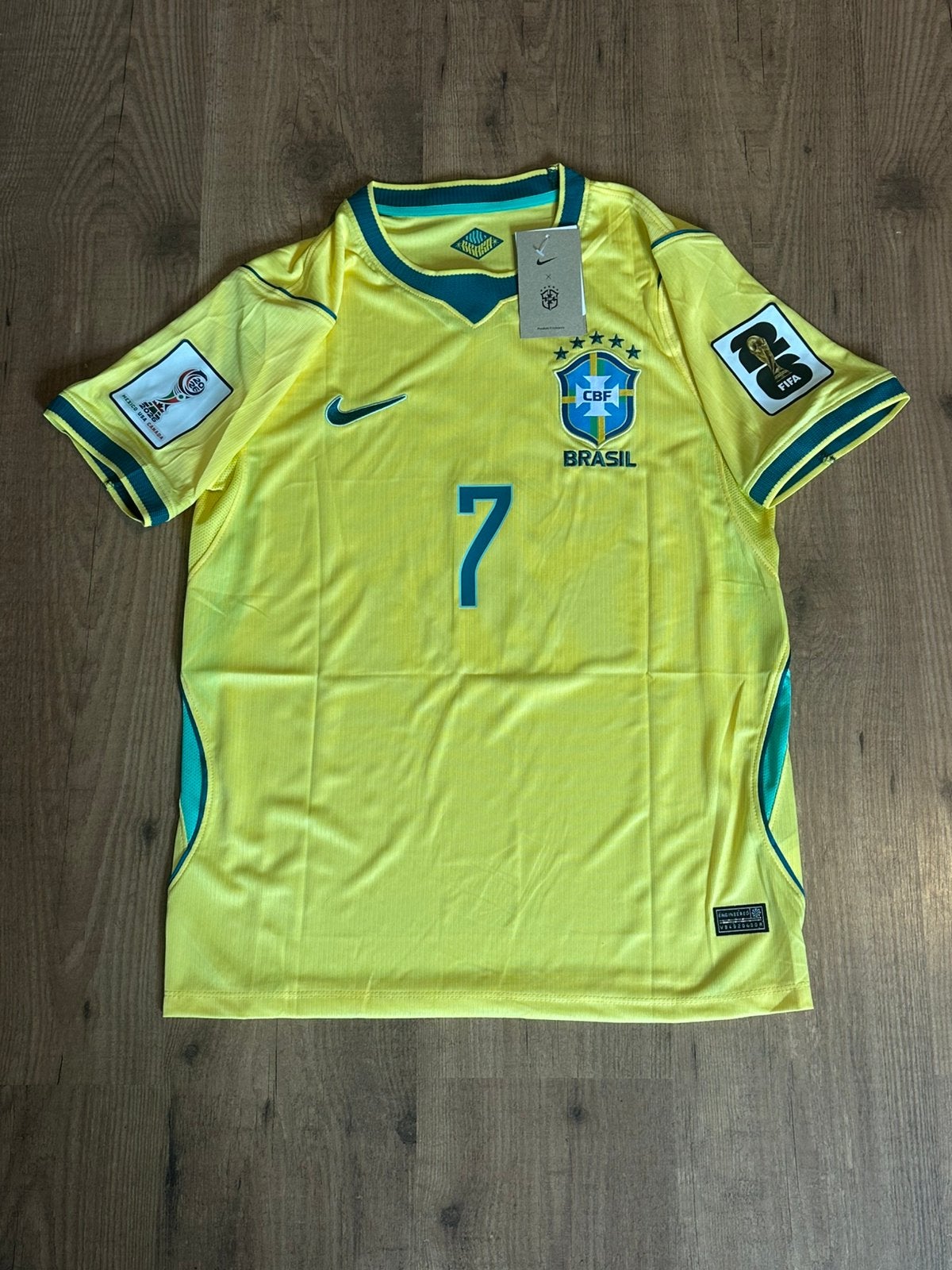 Voetbalshirt  Nike Brazilië WK Thuisshirt Vini Jr. #7, Geel, Nieuw, Ophalen of Verzenden, Voetbal