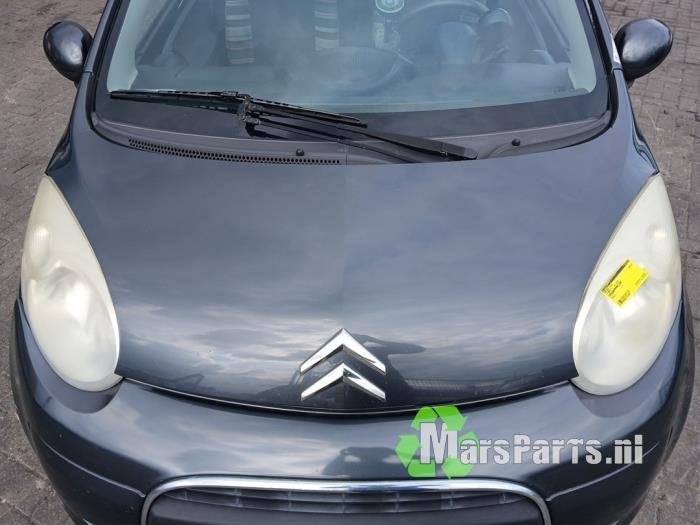 Motorkap van een Citroen C1