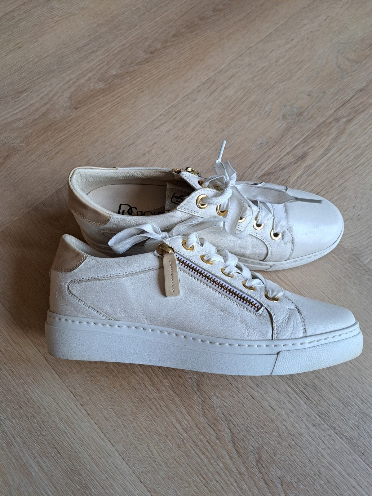 DL SPORT SNEAKERS DAMES MAAT 39 ZGAN, Ophalen of Verzenden, Zo goed als nieuw, Sneakers of Gympen