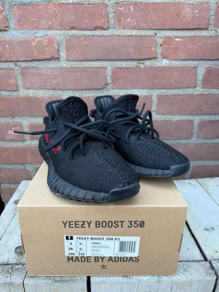 Yeezy Boost 350 V2 Black Red, Kleding | Heren, Schoenen, Ophalen, Zwart, Sneakers of Gympen, Zo goed als nieuw