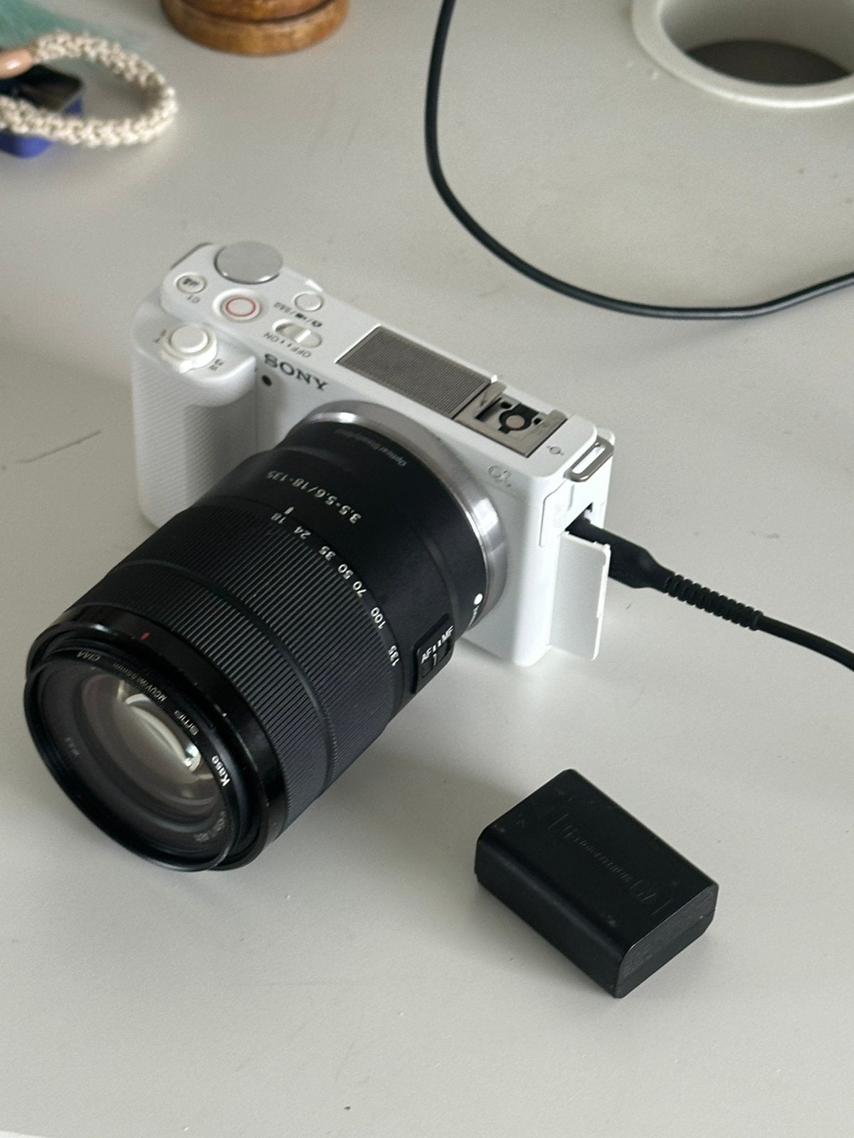 Sony E 18-135mm f/3.5-5.6 OSS lens