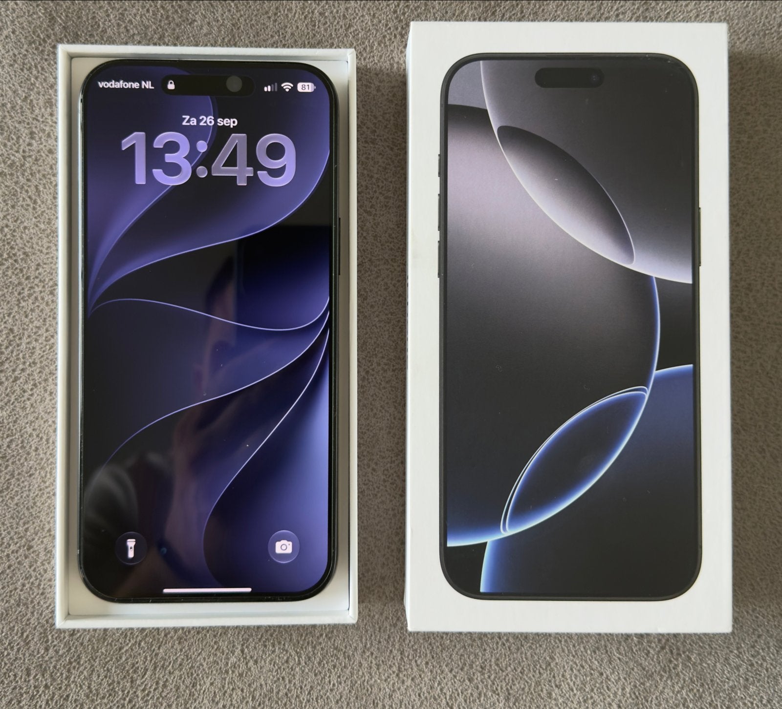 Apple iPhone 16 Pro Max 256GB Zwart - Zo goed als nieuw
