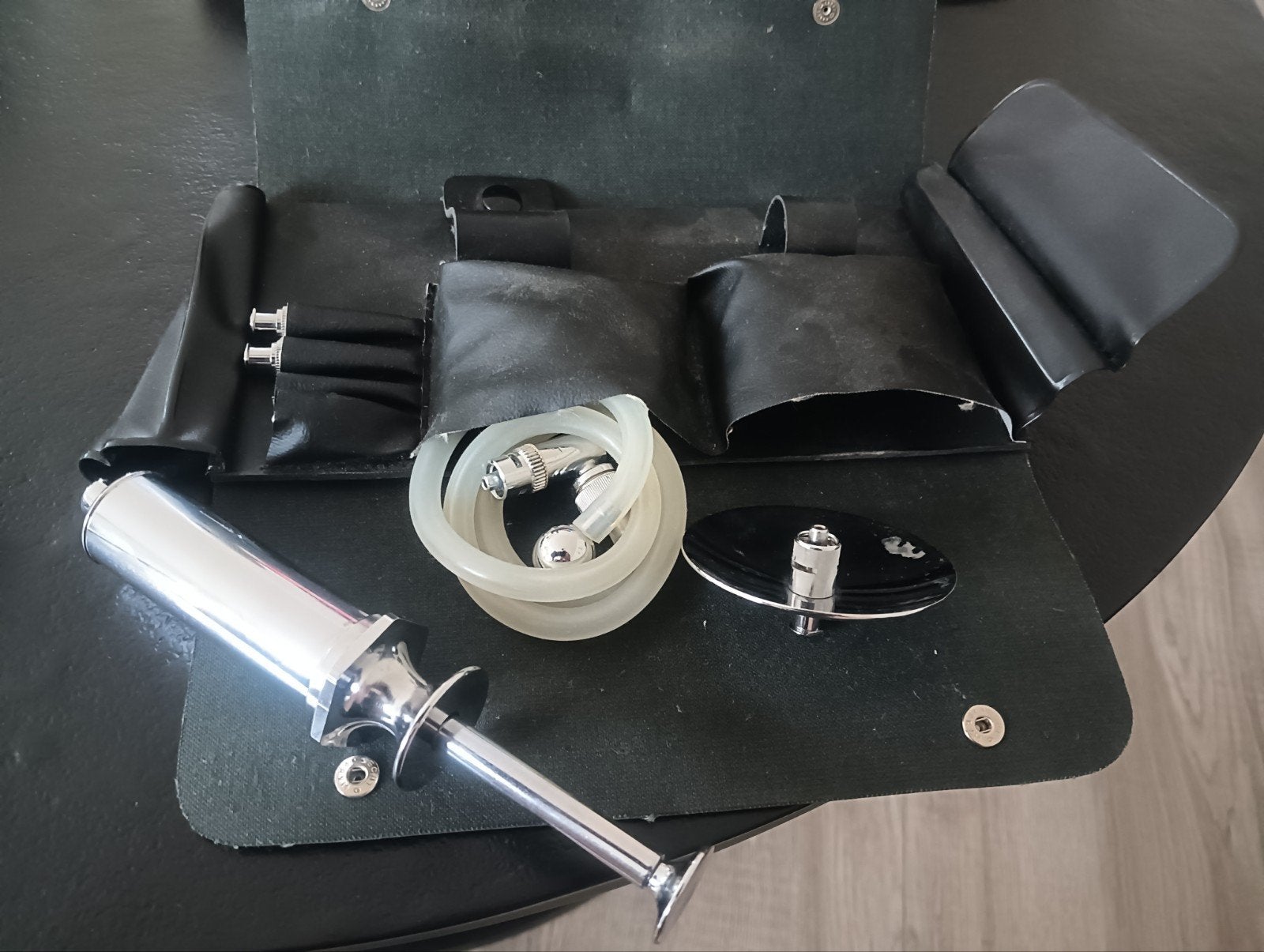 Henke automatische oor spuit., Antiek en Kunst, Ophalen of Verzenden