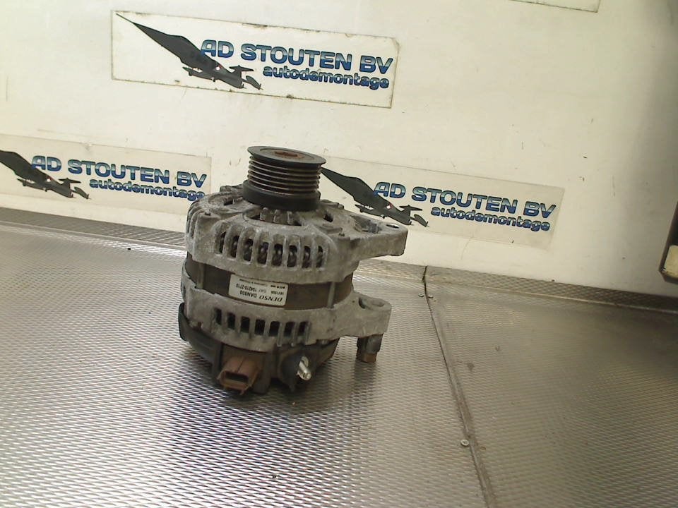 Dynamo Volvo V50 (MW) (2004-04/2010-12) 1042102710, Auto-onderdelen, Gebruikt, Siegburger Straße 229, Köln 50679, , Duitsland