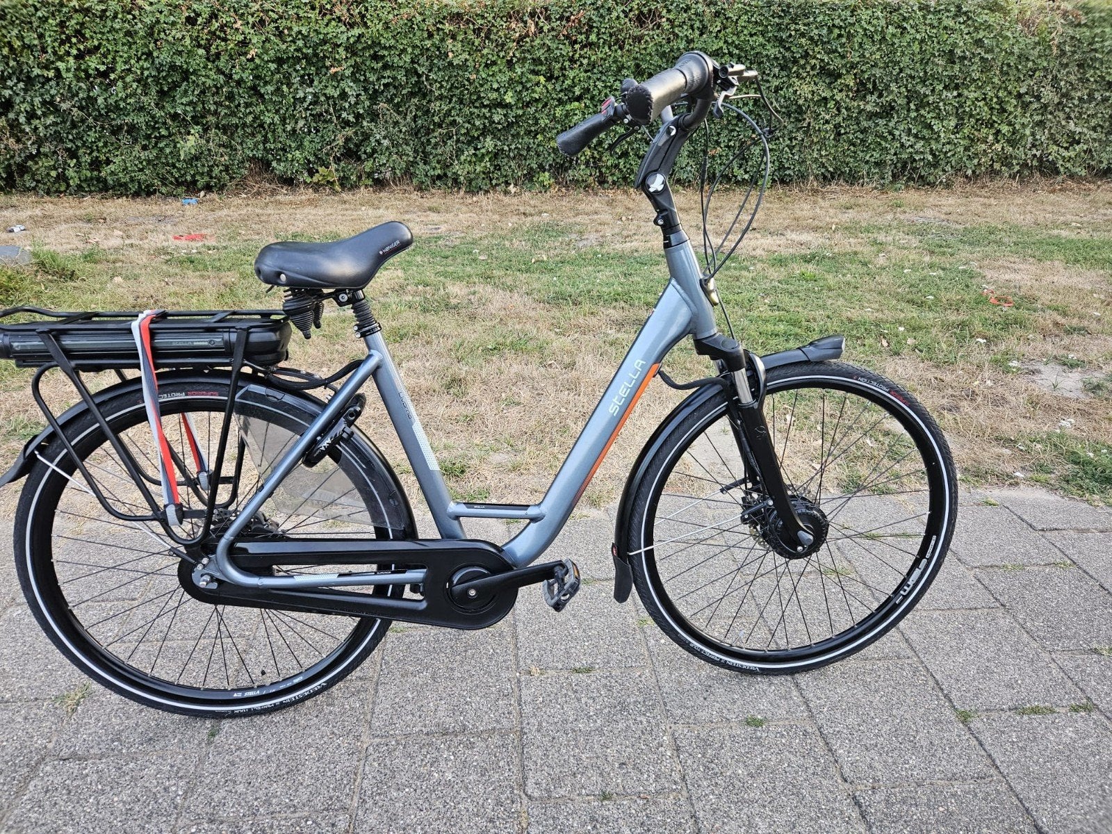 Elektrische fiets stella, Zo goed als nieuw, 51 tot 55 cm, 50 km per accu of meer, Ophalen