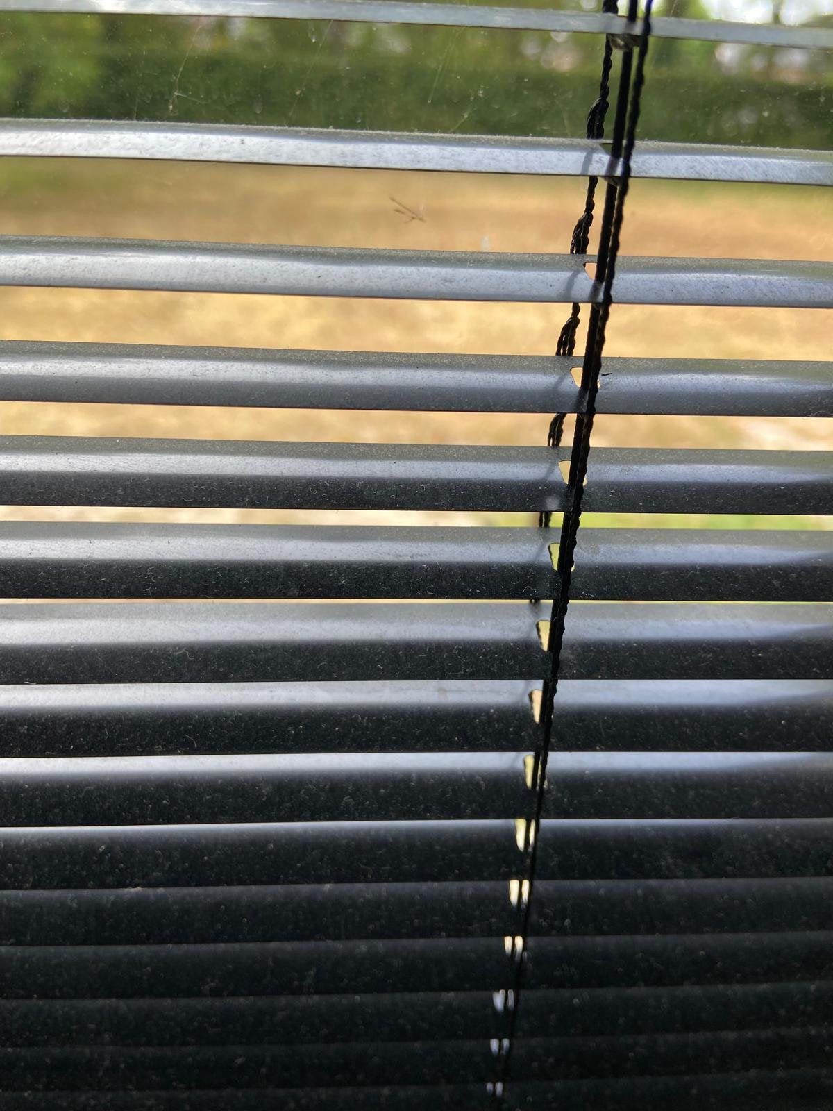 Luxaflex smalle lamellen aluminium zwart 148 x 109, Ophalen, Gebruikt, Zwart, Metaal