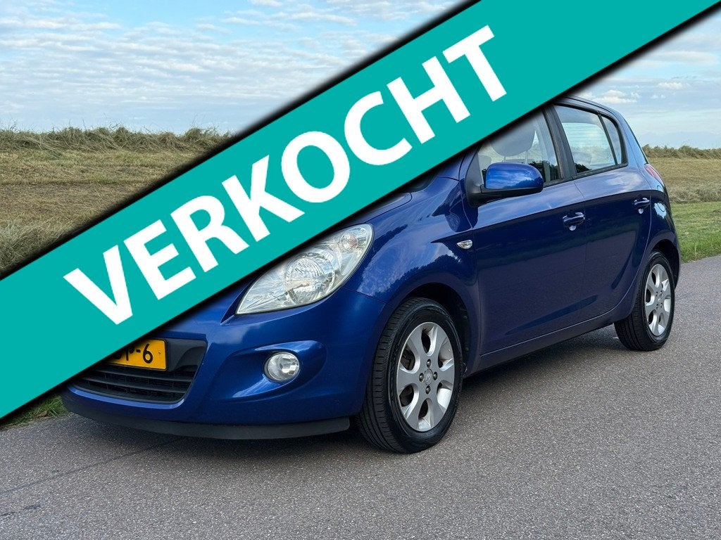 Hyundai i20 1.4i i-Catcher | Dealer OH | Climate | Leder, Auto's, Voorwielaandrijving, Zwart, 4 cilinders, 1396 cc
