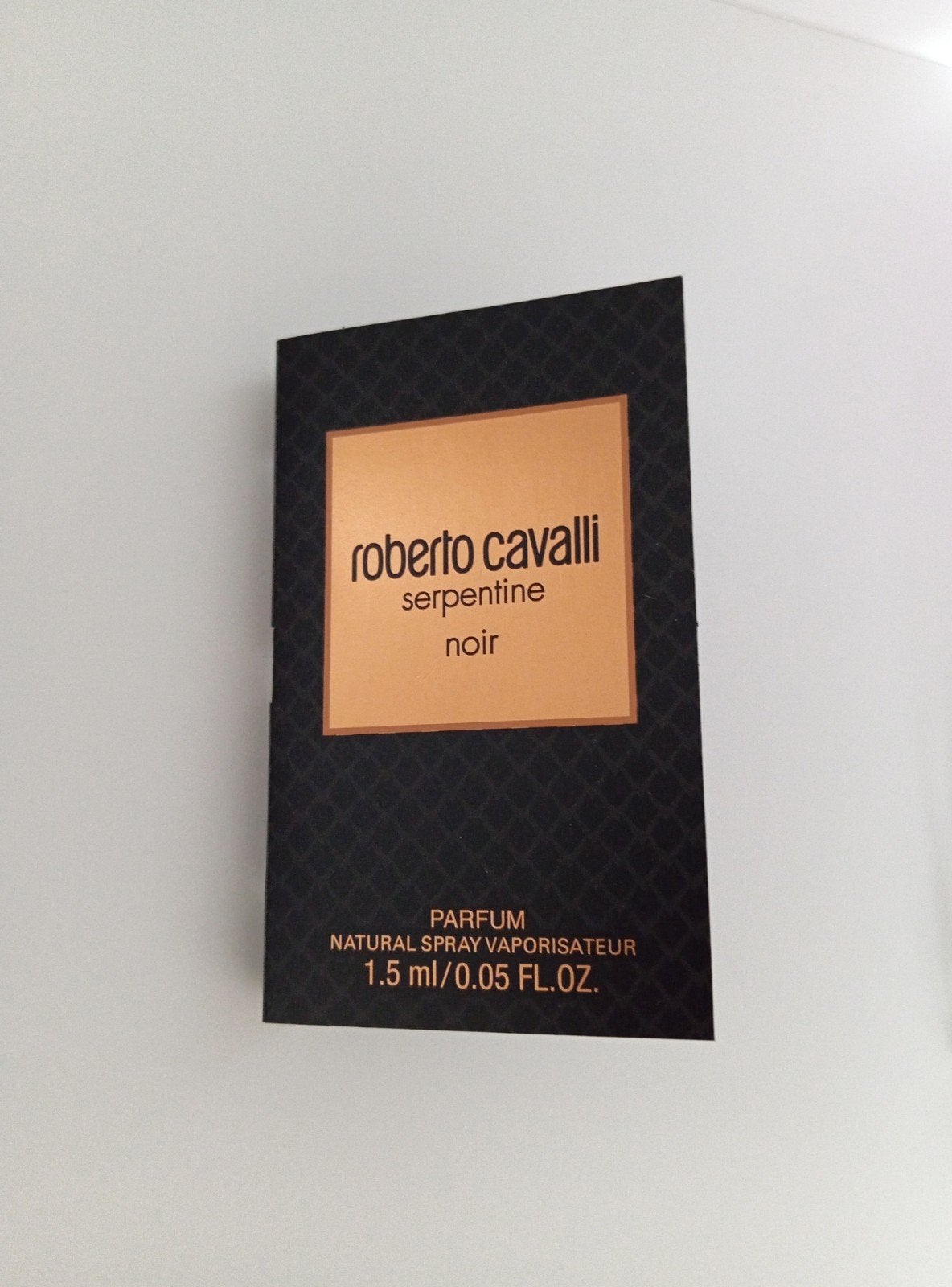 Nieuw Roberto Cavalli Serpentine Noir Parfum sample 1,5 ml, Ophalen of Verzenden, Nieuw