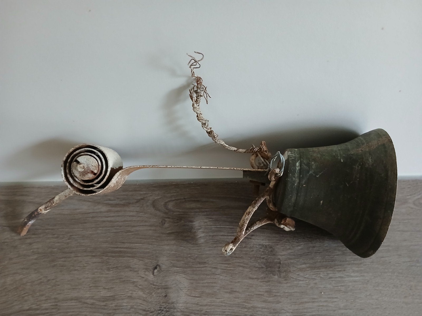 Oude winkel deurbel, Antiek en Kunst, Ophalen of Verzenden
