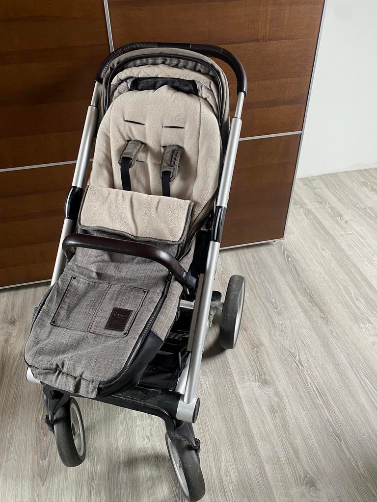 Mutsy iGo wandelwagen - Complete set met reiswieg en zitje, Gebruikt, Mutsy, Verstelbare duwstang, Ophalen