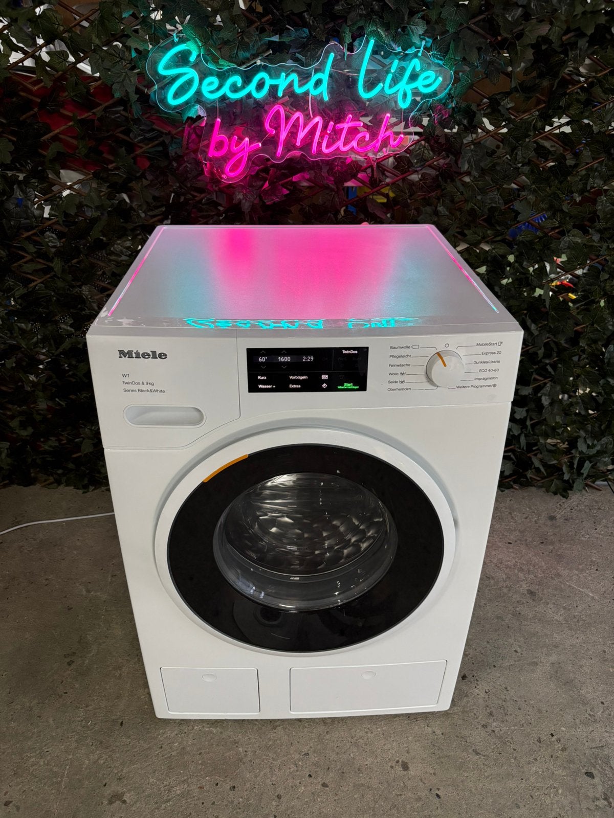 Miele W1 9kg Black&White TwinDos WiFi, Ophalen, 8 tot 10 kg, Refurbished, 1600 toeren of meer