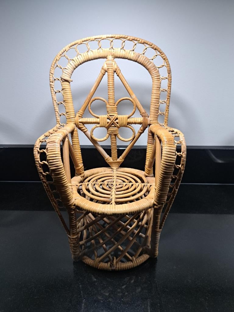 Vintage rotan stoeltje - 34,5 cm hoog, 21,5 cm breed, Ophalen of Verzenden, Gebruikt, Natuurlijk materiaal, Vintage