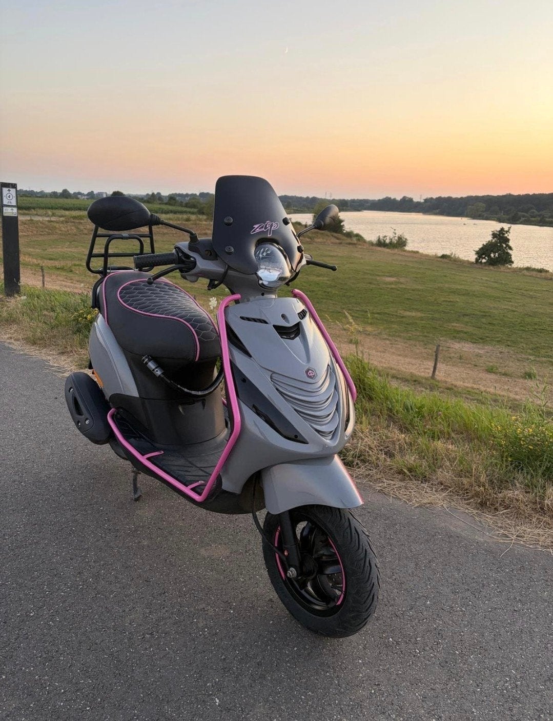 Piaggio Zip SP FULL CUSTOM Scooter, Ophalen, Piaggio, Zo goed als nieuw, Benzine