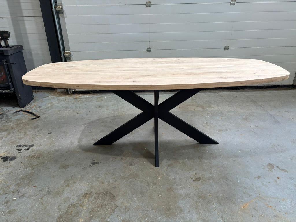 Nette eiken eettafel deens ovaal 210x90cm, Huis en Inrichting, Ophalen, 100 tot 150 cm, 200 cm of meer, Zo goed als nieuw