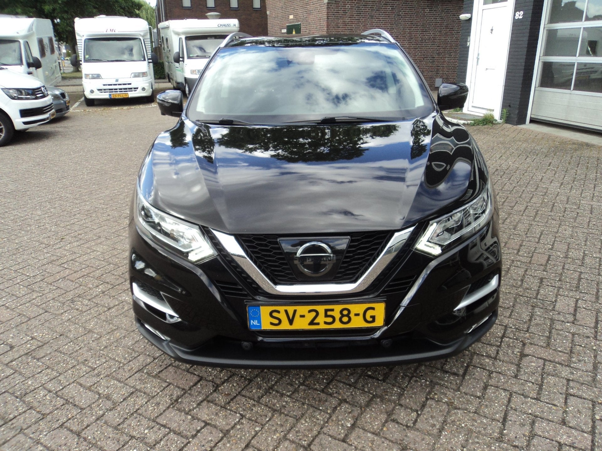 Nissan Qashqai 1.2 N-Connecta Camera Cruise Pano, Stof, Gebruikt, 4 cilinders, Parkeersensor