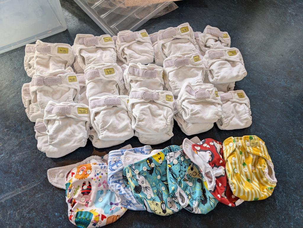 29 Hu-da newborn luiers + 6 overbroekjes, Ophalen of Verzenden