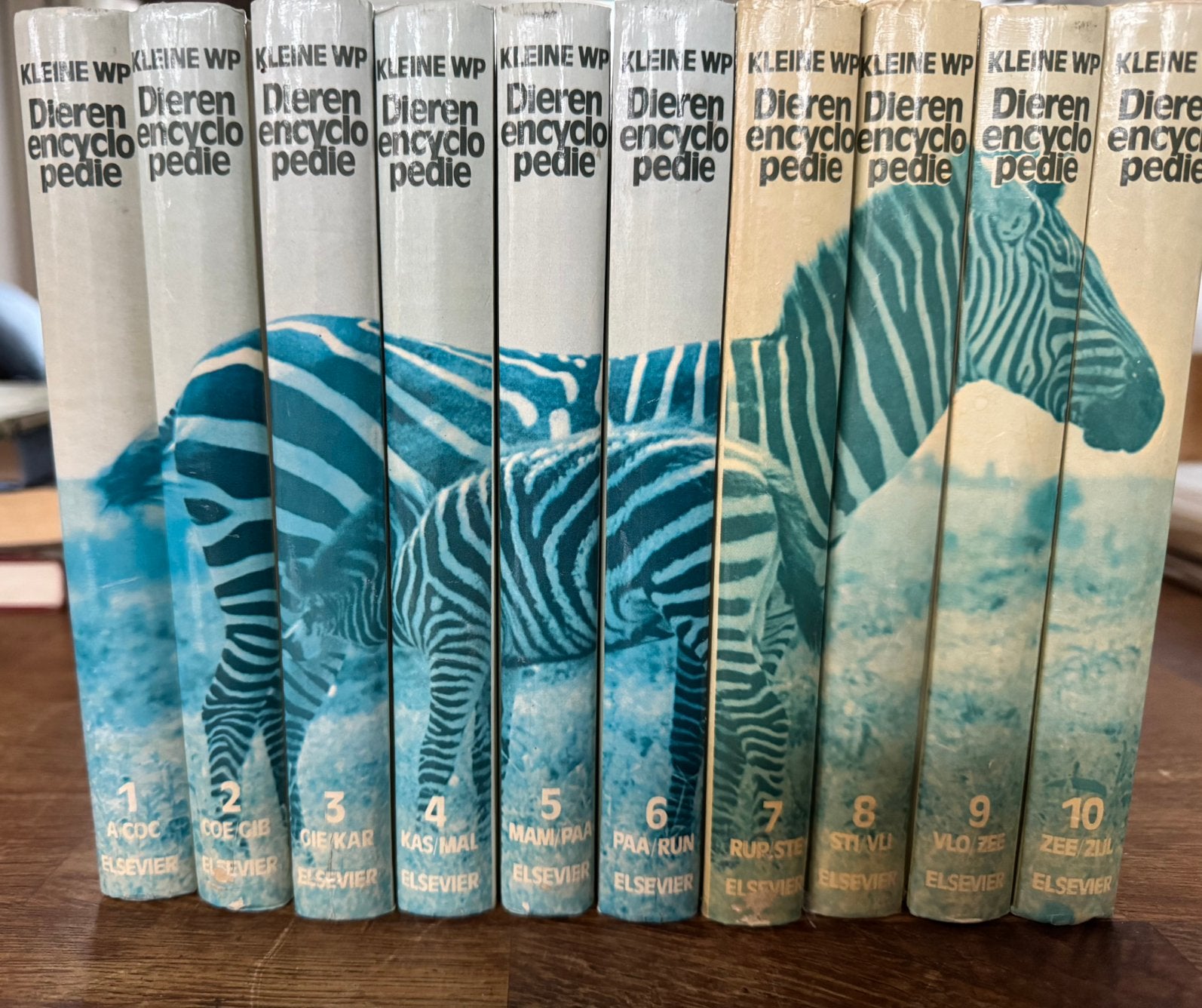 Boek Dieren Encyclopedie deel 1 t/m 10, Complete serie, M. Burton, Ophalen of Verzenden, Zo goed als nieuw
