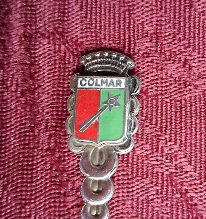 Lepeltje. Wapen van Colmar. Schildje is van Emaille., Ophalen of Verzenden, Zo goed als nieuw, Metaal, Bestek